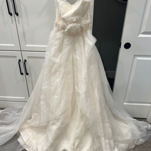 Wedding dress